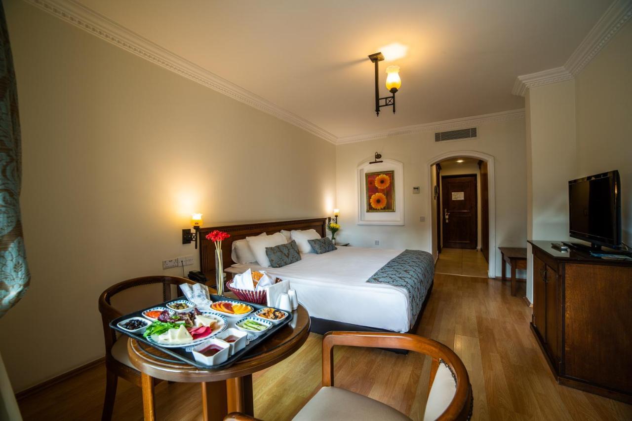 Hotel Pia Bella Kyrenia  Esterno foto