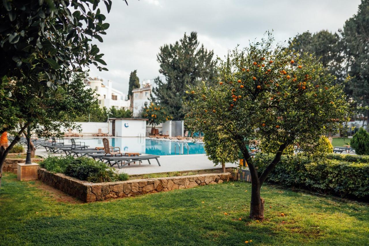 Hotel Pia Bella Kyrenia  Esterno foto