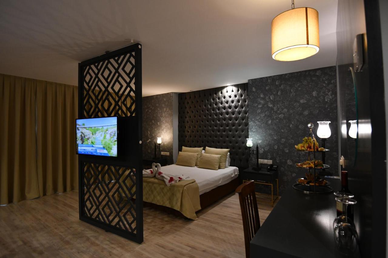 Hotel Pia Bella Kyrenia  Esterno foto