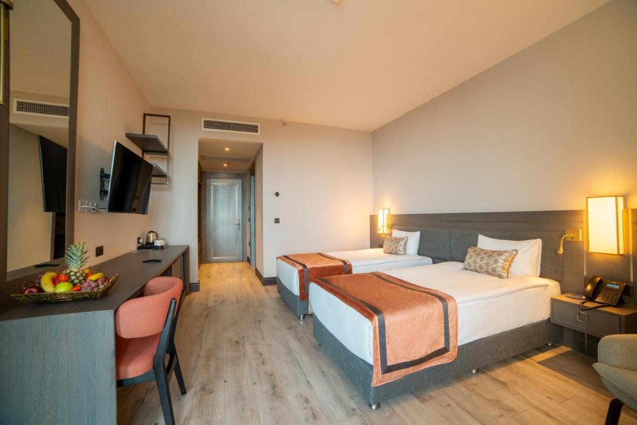 Hotel Pia Bella Kyrenia  Esterno foto
