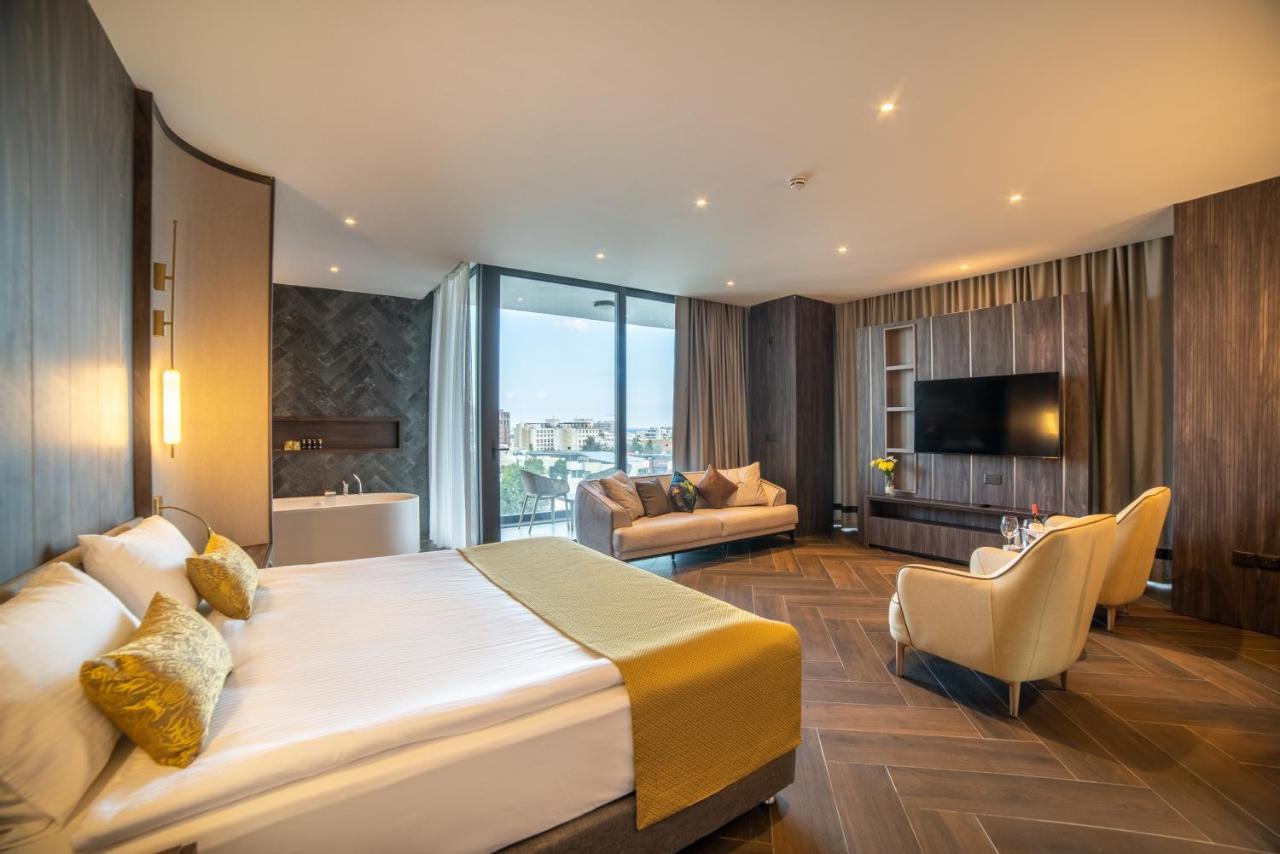 Hotel Pia Bella Kyrenia  Esterno foto