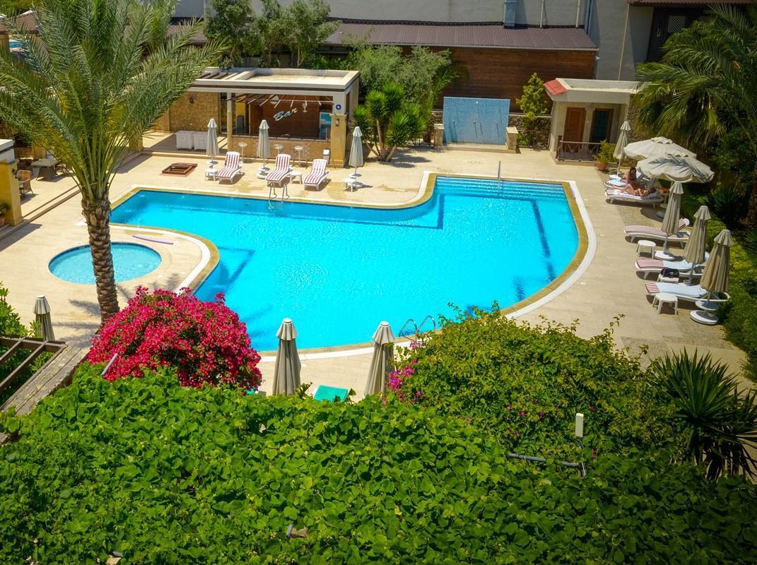 Hotel Pia Bella Kyrenia  Esterno foto